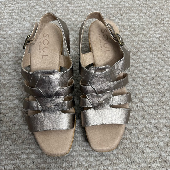 SOUL Naturalizer Sandals size 9 heeled - Picture 2 of 9